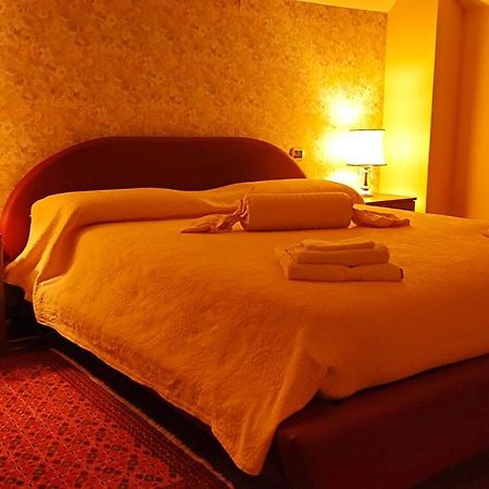 Prestigioso Appartamento Di 70Mq Vicino Milano Legnano Kültér fotó