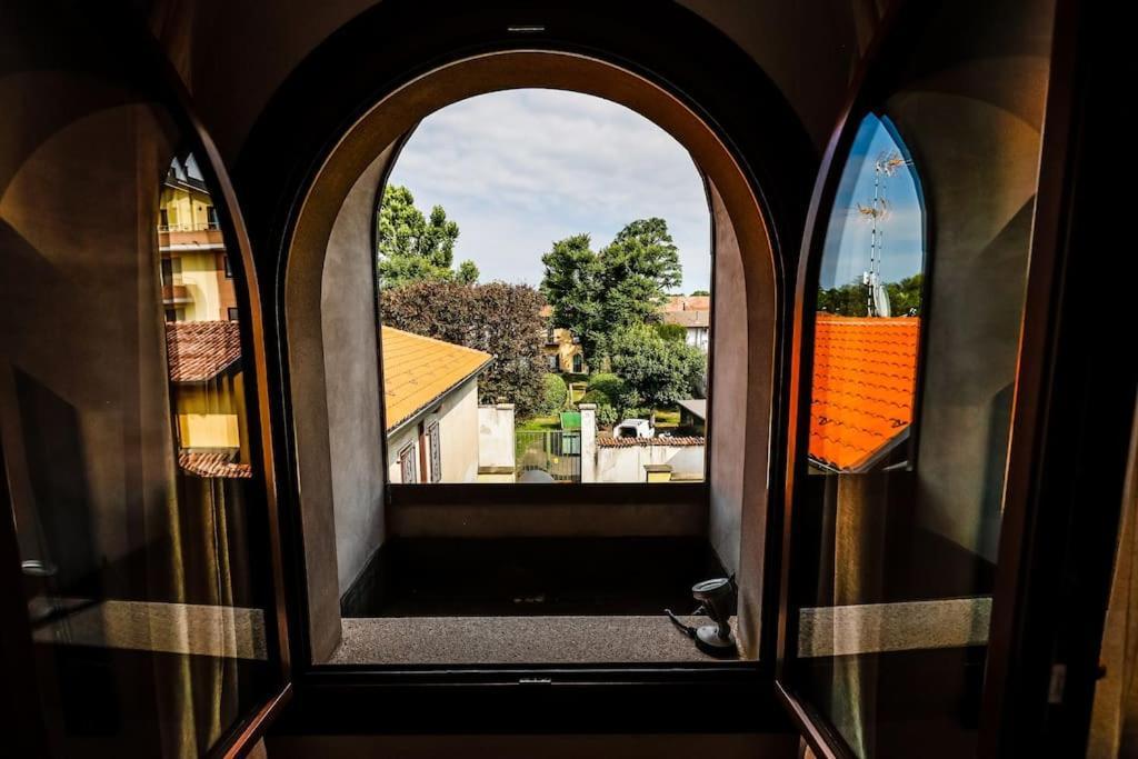 Prestigioso Appartamento Di 70Mq Vicino Milano Legnano Kültér fotó
