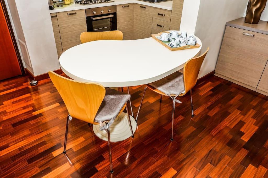 Prestigioso Appartamento Di 70Mq Vicino Milano Legnano Kültér fotó