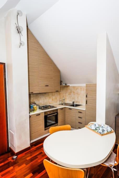Prestigioso Appartamento Di 70Mq Vicino Milano Legnano Kültér fotó