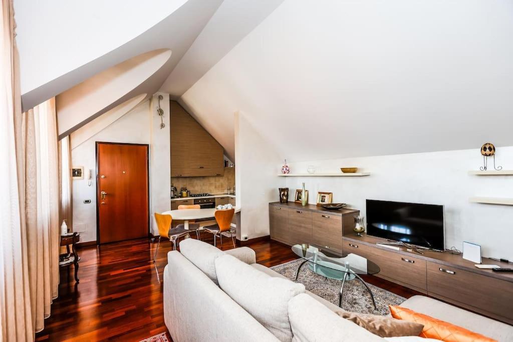 Prestigioso Appartamento Di 70Mq Vicino Milano Legnano Kültér fotó