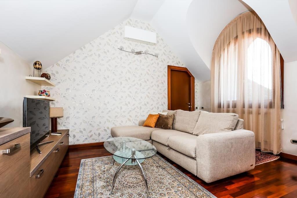 Prestigioso Appartamento Di 70Mq Vicino Milano Legnano Kültér fotó